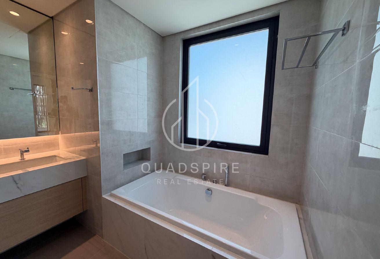Newly Built | Private Garden | Family Living photo 18