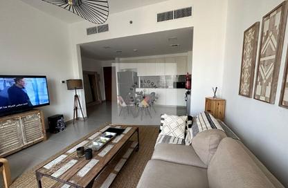 Apartment - 2 Bedrooms - 2 Bathrooms for sale in Hayat Boulevard 1A - Hayat Boulevard 1 - Hayat Boulevard - Town Square - Dubai