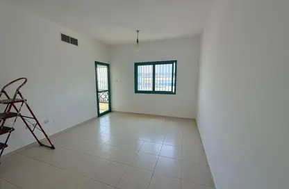 Apartment - 2 Bedrooms - 2 Bathrooms for rent in Al Nabba - Sharjah