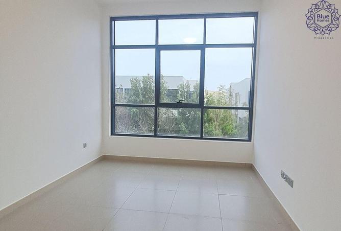 84070702 - Property Main Image