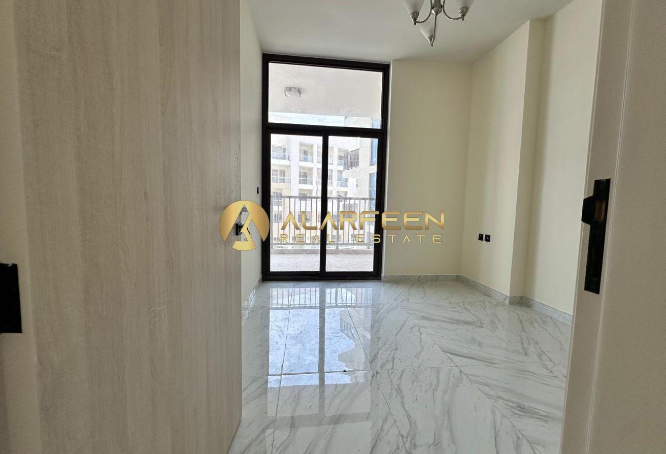 Brand New | Premium Quality | Ready to Move photo 3