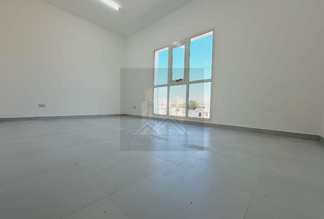 90943238 - Property Image 2