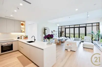 Apartment - 3 Bedrooms - 4 Bathrooms for sale in Vida Residence 3  and  4 - Vida Residence - The Hills - Dubai