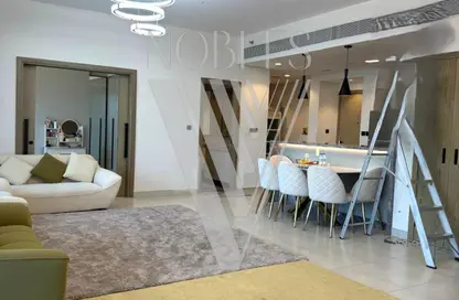 شقة - غرفة نوم - 2 حمامات للايجار في جولف جيت - داماك هيلز - دبي