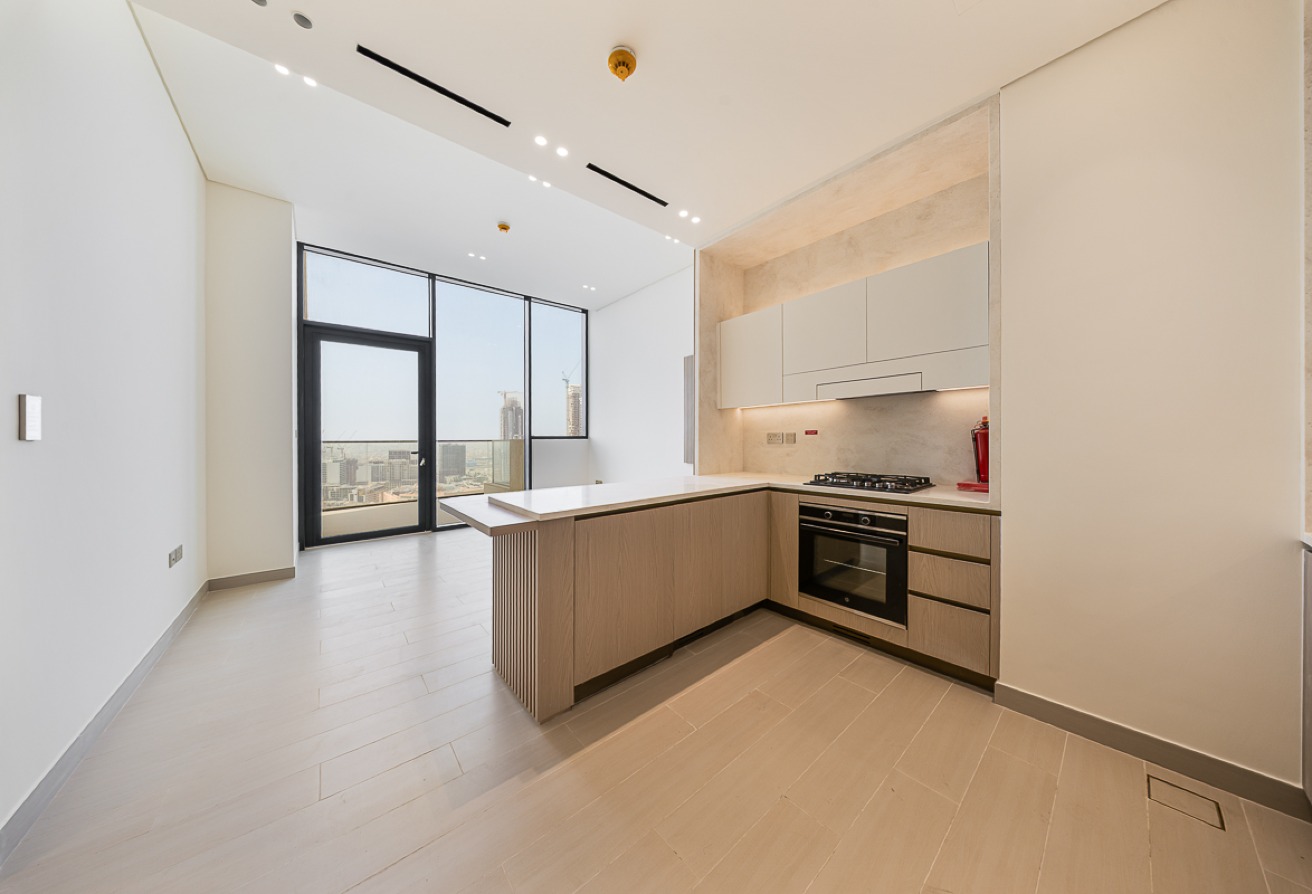 Exclusive Listing | Private Pool | Mid-High Floor — image 5 of 29