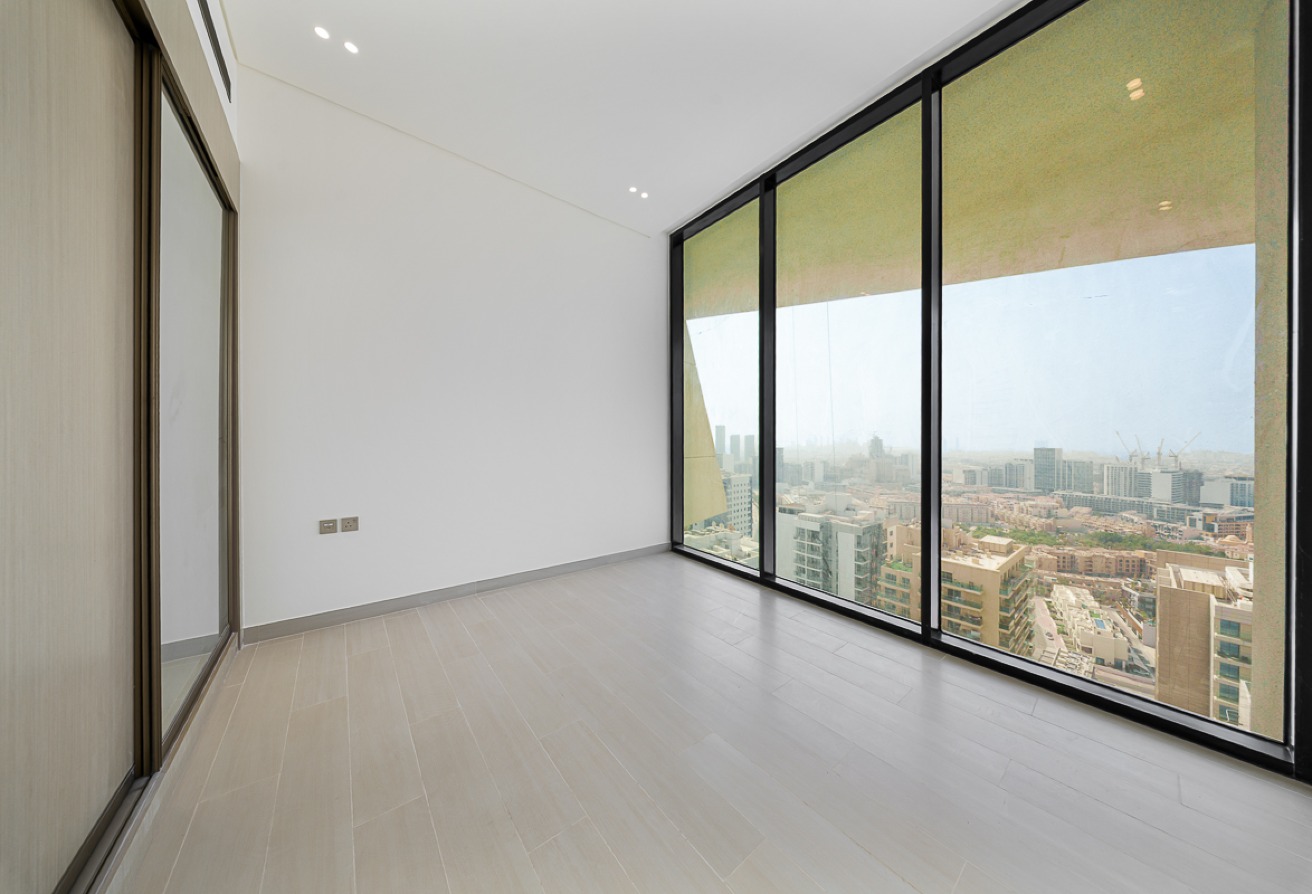 Exclusive Listing | Private Pool | Mid-High Floor — image 9 of 29