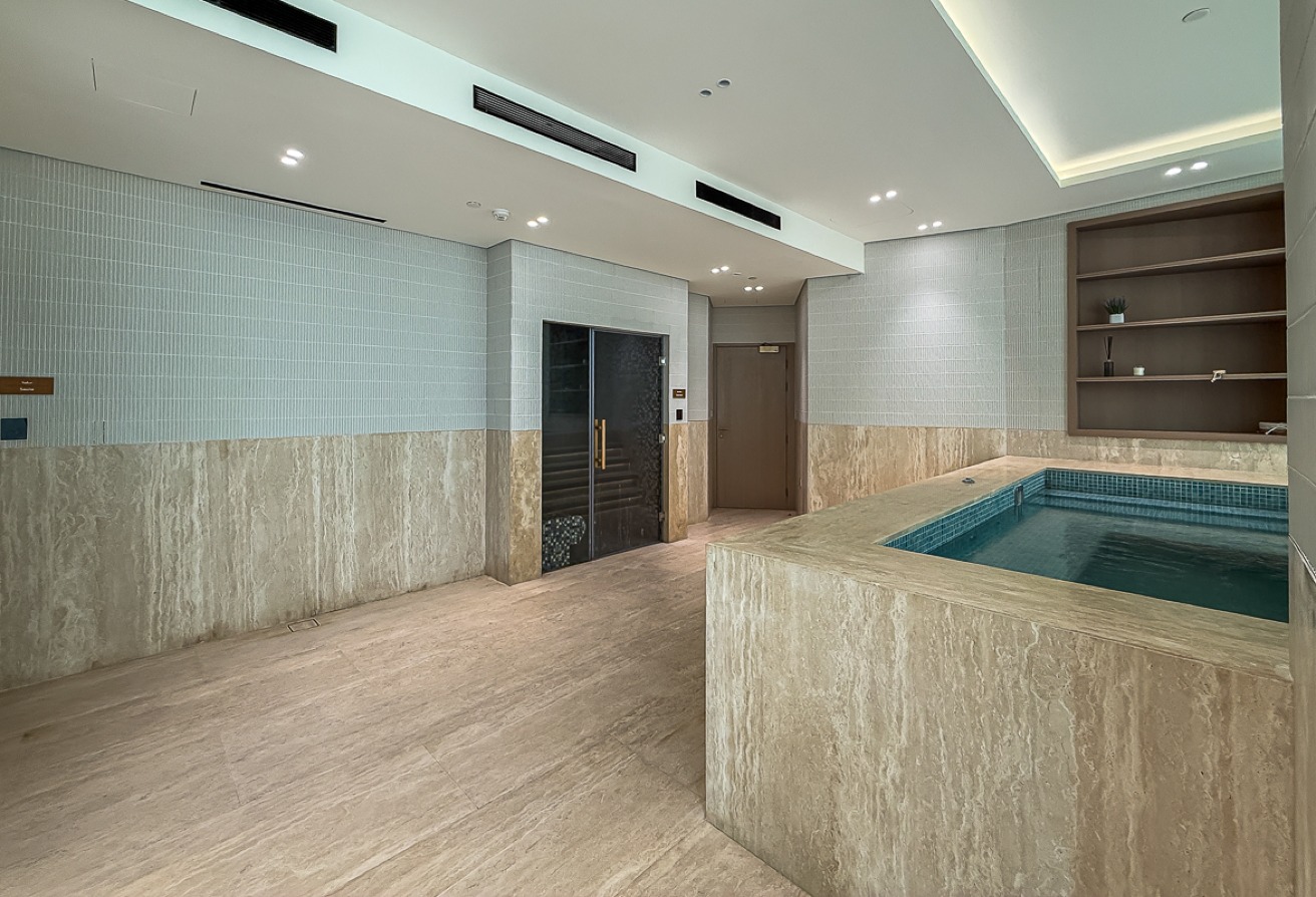 Exclusive Listing | Private Pool | Mid-High Floor — image 21 of 29