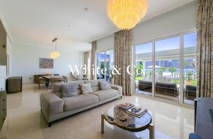 Villa - 5 Bedrooms - 6 Bathrooms for sale in Palma Residences - Palm Jumeirah - Dubai
