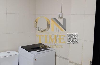 شقة - 1 حمام للايجار في برج الكورنيش - طريق كورنيش عجمان - عجمان شقة - 1 حمام للايجار في برج الكورنيش - طريق كورنيش عجمان - عجمان