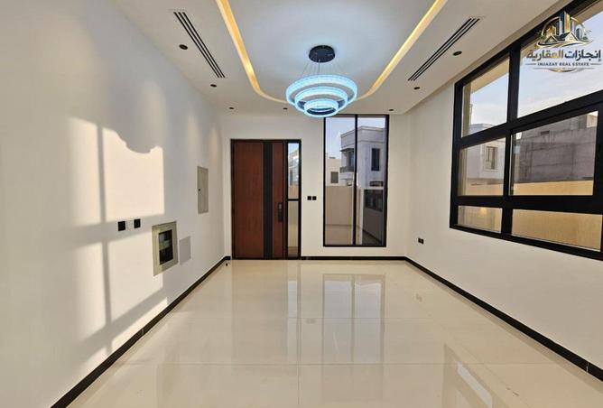 77364548 - Property Image 3