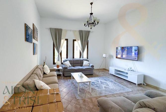 74245808 - Property Image 2