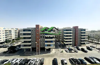 Apartment - 3 Bedrooms - 3 Bathrooms for sale in Tower 29 - Al Reef Downtown - Al Reef - Abu Dhabi