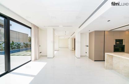 Villa - 4 - 5 for sale in District 6 - Jumeirah Park - Dubai