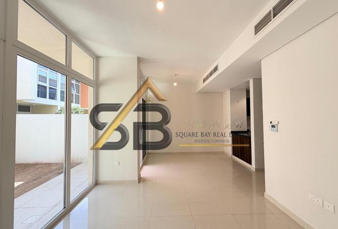 109044400 - Property Image 2
