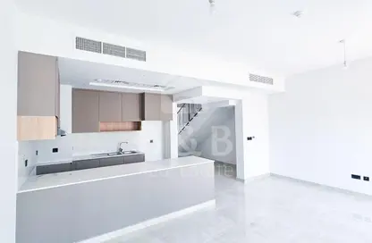 تاون هاوس - 2 غرف نوم - 3 حمامات للبيع في فالكون ايلاند نورث - جزيرة فالكون - قرية الحمرا - رأس الخيمة