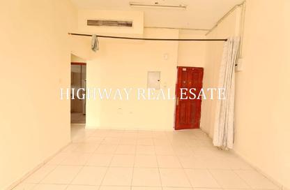 Apartment - 1 Bedroom - 1 Bathroom for rent in Muwaileh 3 Building - Muwaileh - Sharjah