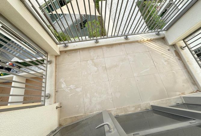 81956956 - Property Main Image