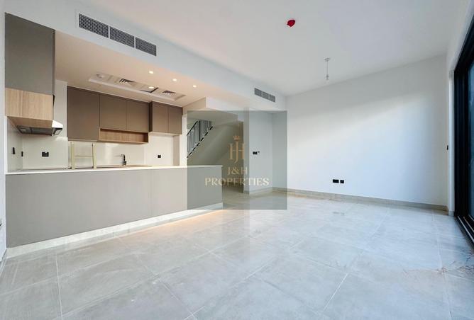 77393086 - صورة العقار 3