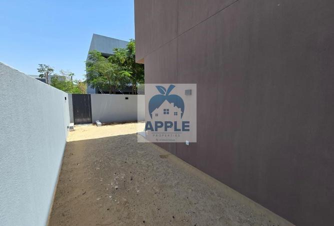 90062384 - Property Image 2