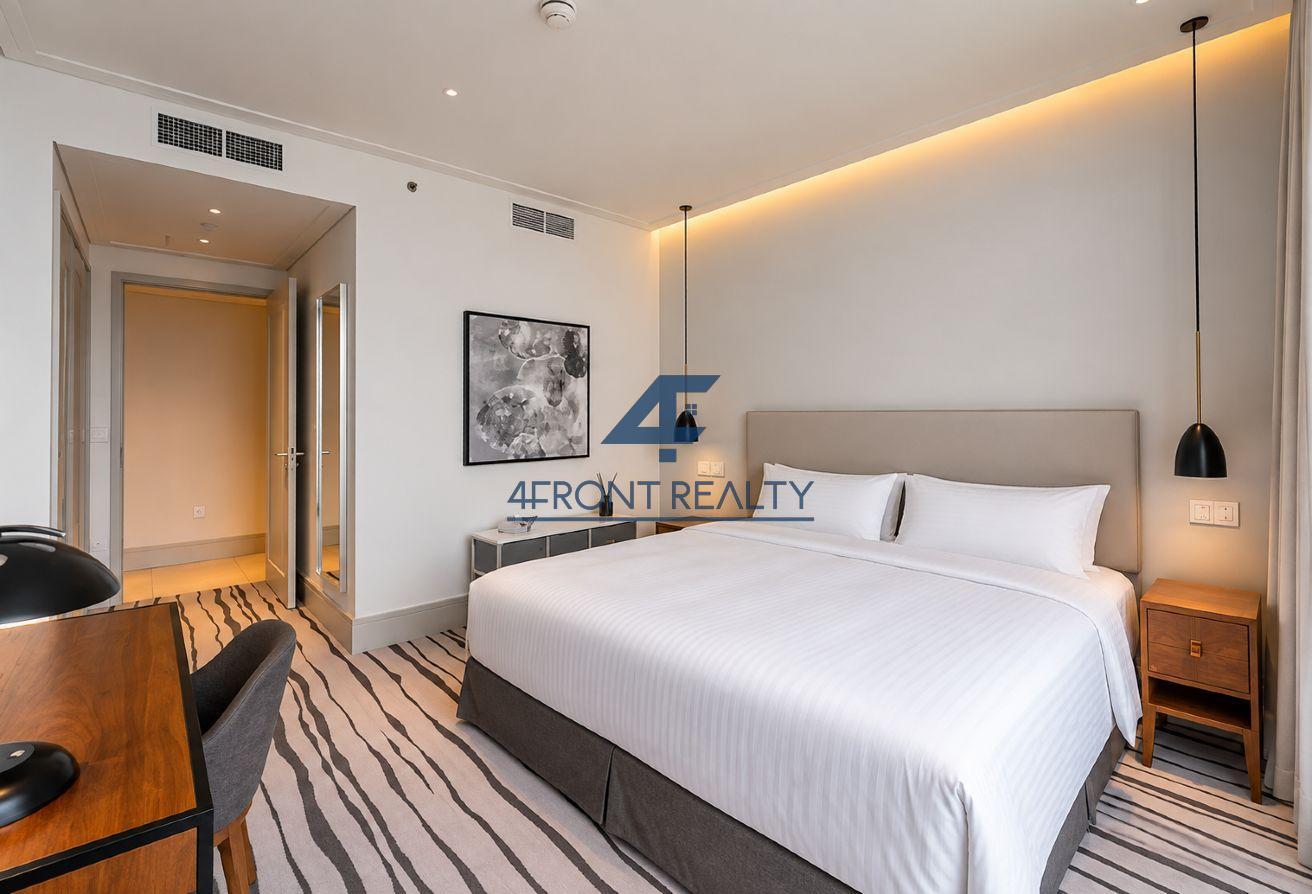 Panoramic Burj Views| Spacious Layout I Furnished photo 13