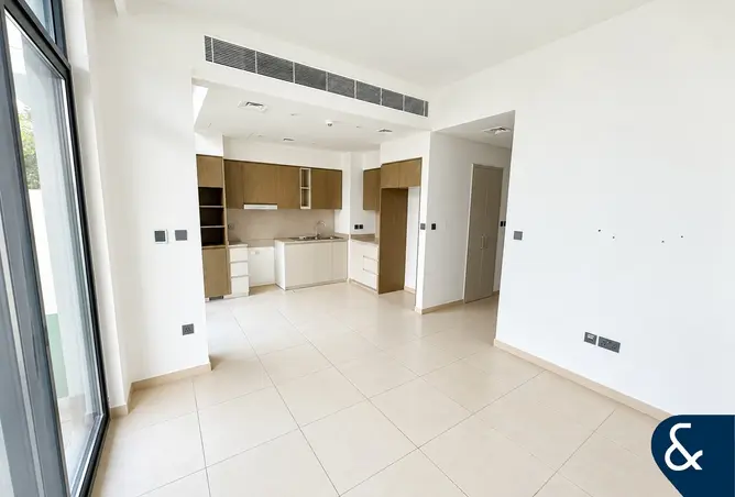 156004288 - Property Image 3