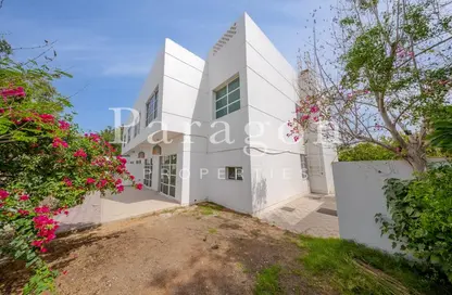 Villa - 4 Bedrooms - 3 Bathrooms for rent in Umm Suqeim 2 Villas - Umm Suqeim 2 - Umm Suqeim - Dubai