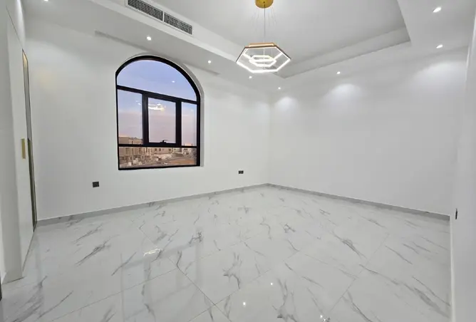 147323712 - Property Image 3