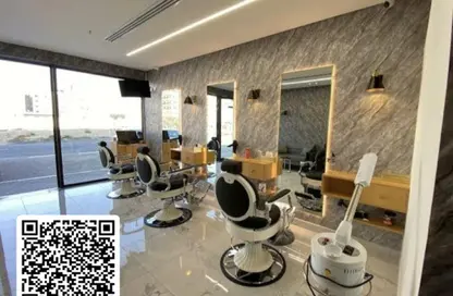 متجر - استوديو للبيع في الزاهية - تجارية مويلح - الشارقة