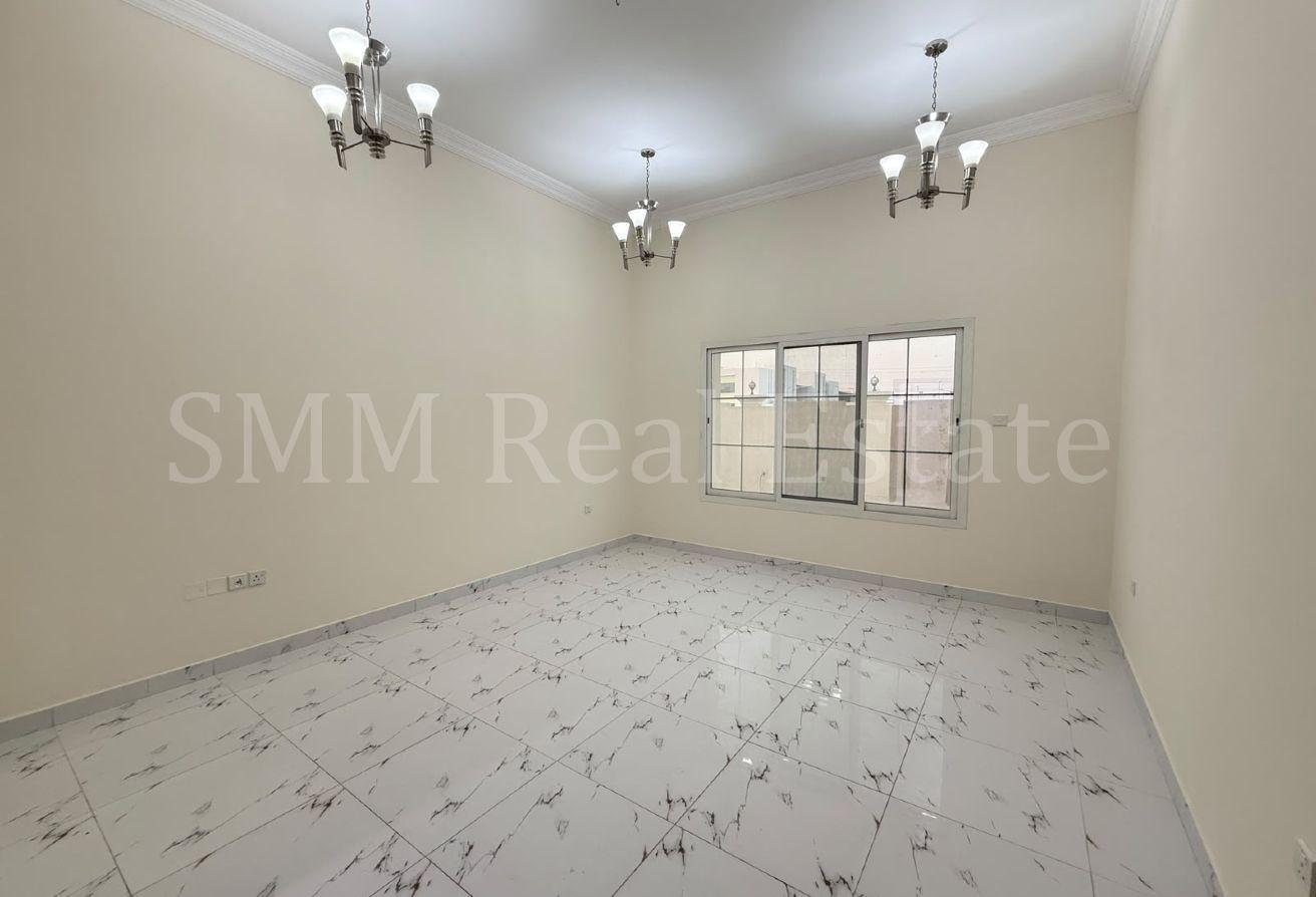 Huge 5 bedroom Villa Available Now | Spacious Plot photo 5