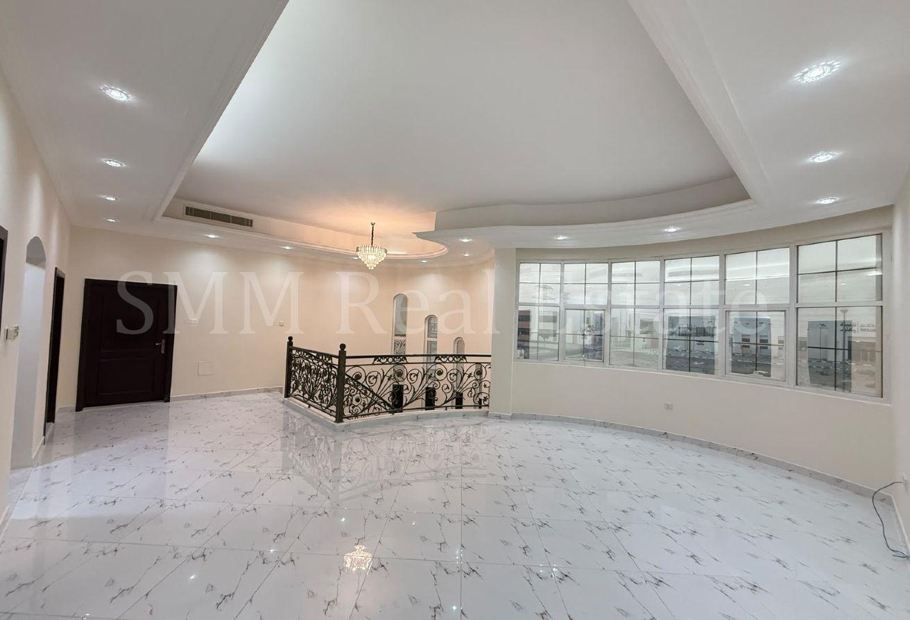 Huge 5 bedroom Villa Available Now | Spacious Plot photo 28
