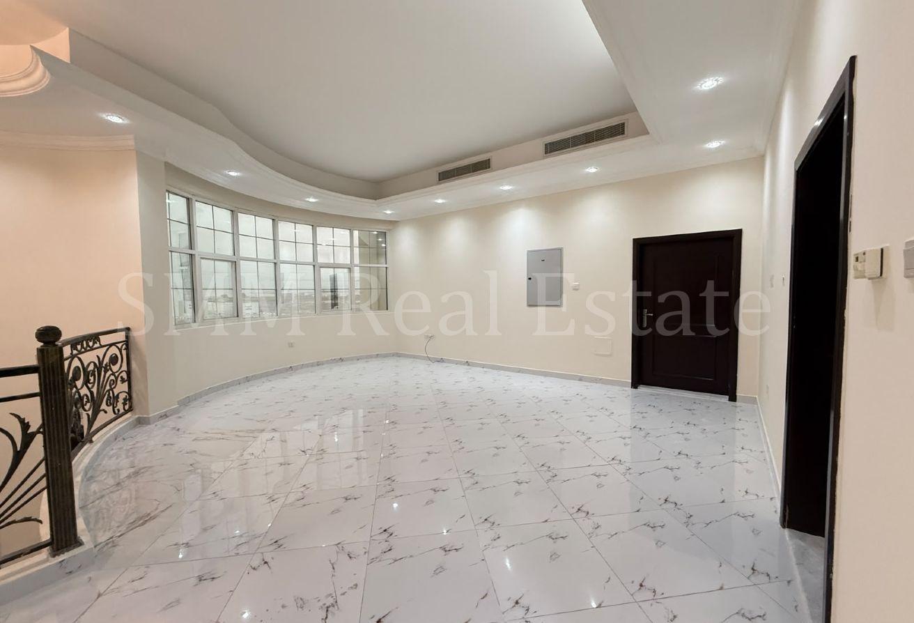 Huge 5 bedroom Villa Available Now | Spacious Plot photo 27