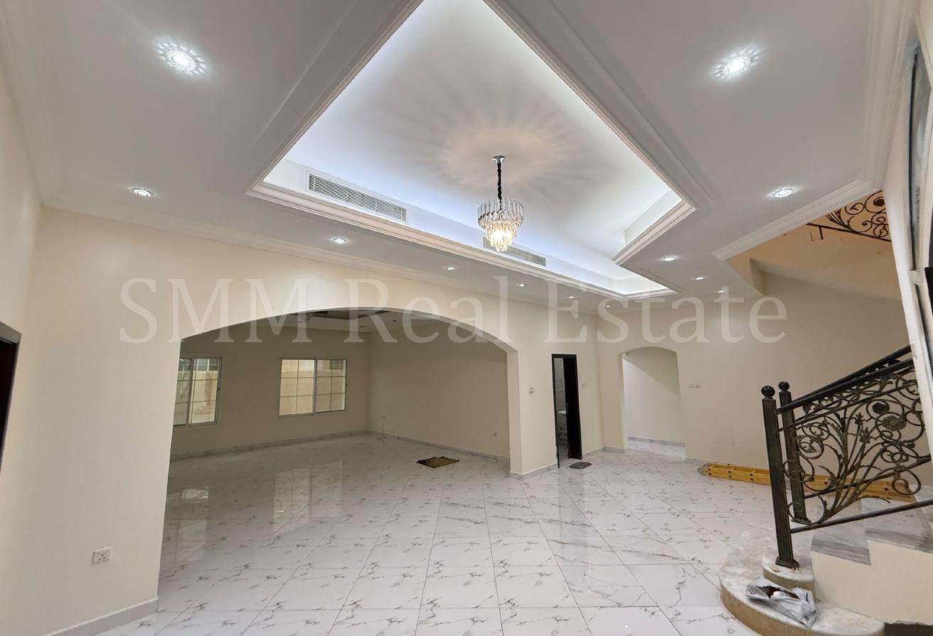 Huge 5 bedroom Villa Available Now | Spacious Plot photo 10