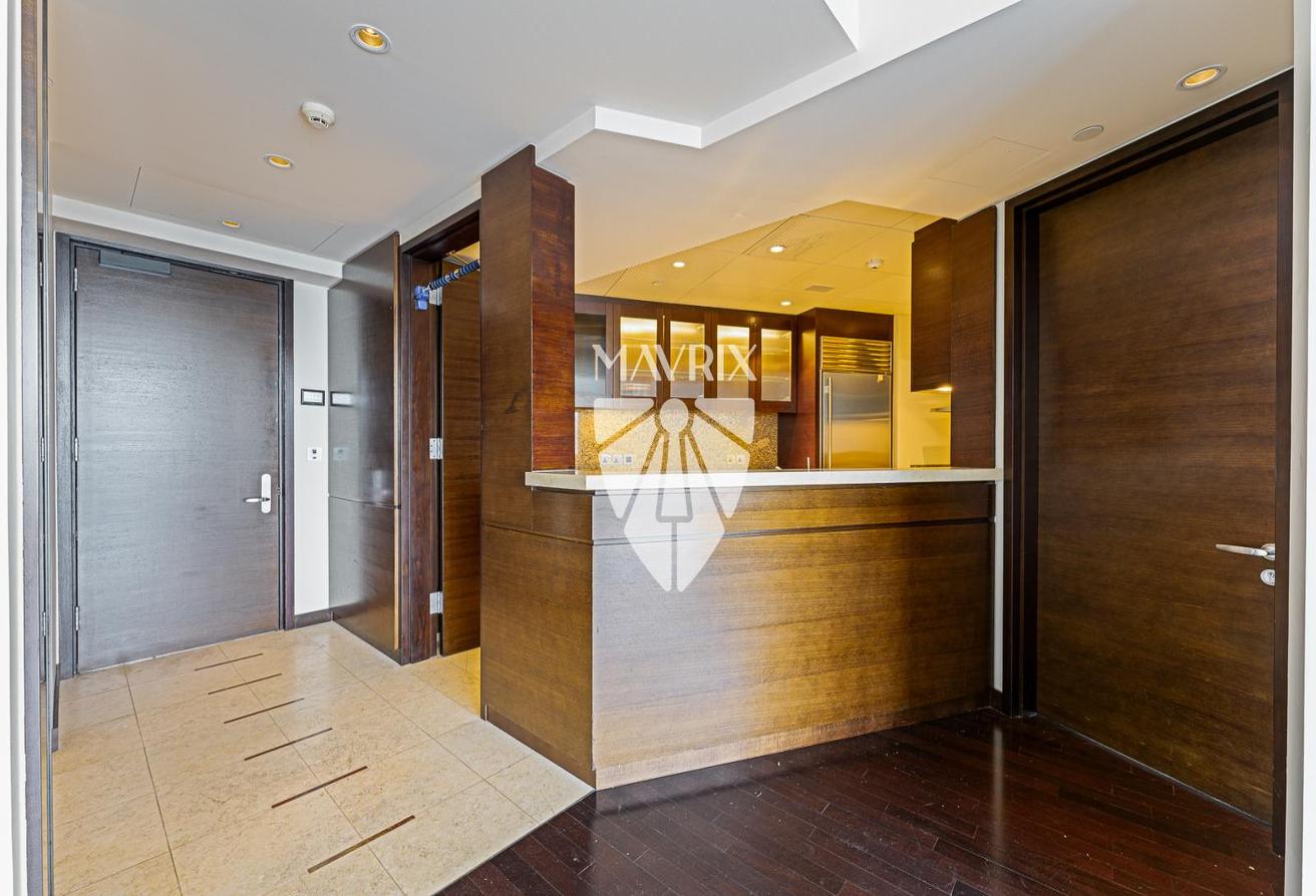 High Floor | Partial Fountain View | Unfurnished photo 11