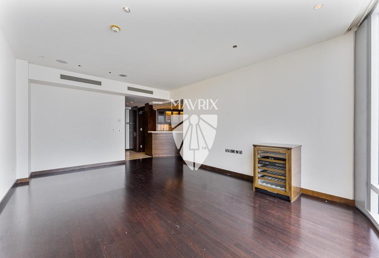 High Floor | Partial Fountain View | Unfurnished photo 6