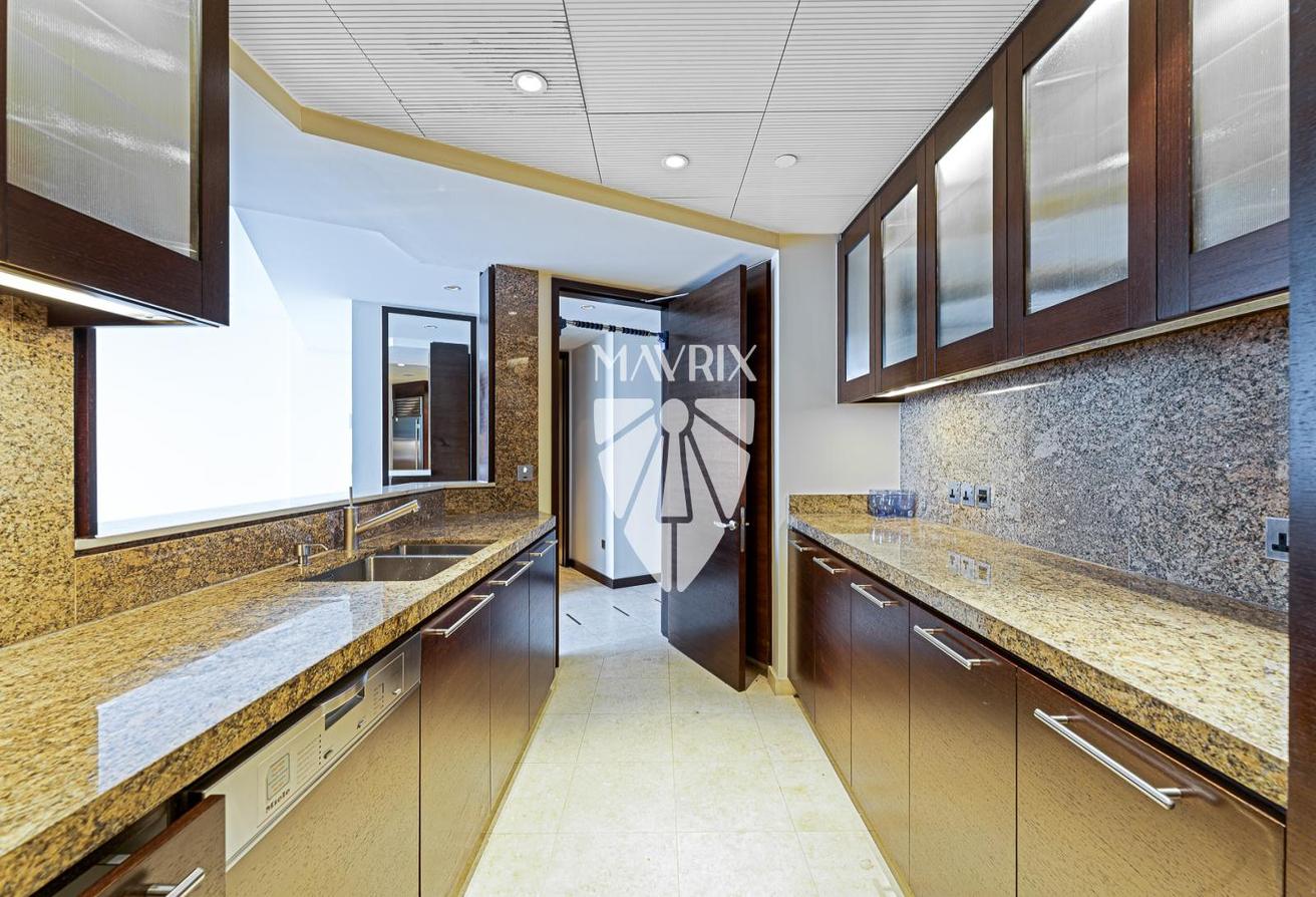 High Floor | Partial Fountain View | Unfurnished photo 14