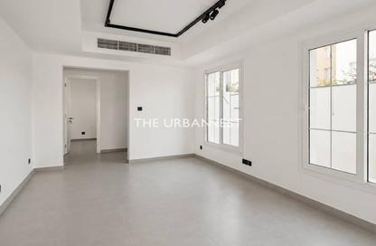Villa - 2 Bedrooms - 3 Bathrooms for rent in Springs 11 - The Springs - Dubai Villa - 2 Bedrooms - 3 Bathrooms for rent in Springs 11 - The Springs - Dubai