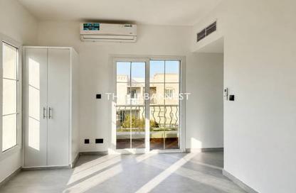 Villa - 2 Bedrooms - 3 Bathrooms for rent in Springs 11 - The Springs - Dubai Villa - 2 Bedrooms - 3 Bathrooms for rent in Springs 11 - The Springs - Dubai