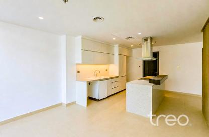 Apartment - 4 Bedrooms - 5 Bathrooms for rent in Oia Residence - Motor City - Dubai