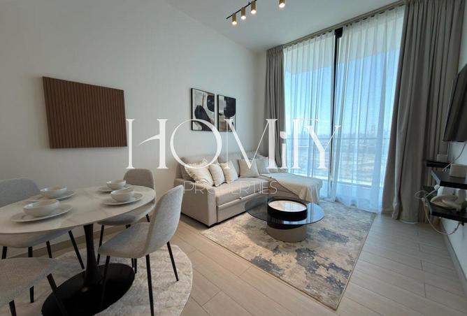 LUXURY FURNISHED | NEAR TO EXIT | POOL VIEW photo 3
