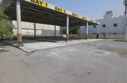 مركز أعمال - استوديو - 4 حمامات للايجار في المنطقة الصناعية رقم 17 - المنطقة الصناعية بالشارقة - الشارقة