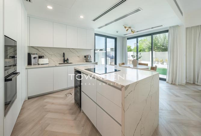 73112649 - Property Image 2