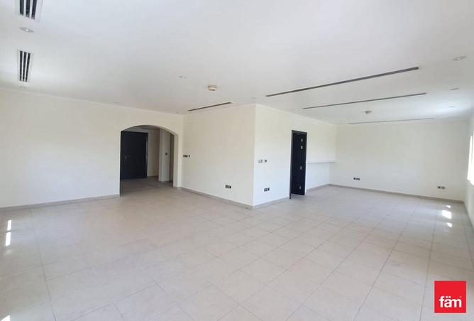 92709827 - Property Image 3