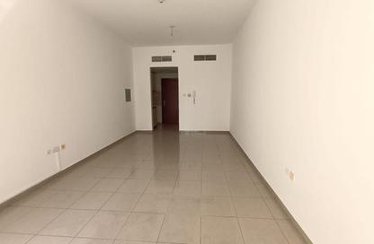 Apartment - Studio - 1 Bathroom for rent in Al Salem Tower - Al Nahda 2 - Al Nahda - Dubai Apartment - Studio - 1 Bathroom for rent in Al Salem Tower - Al Nahda 2 - Al Nahda - Dubai