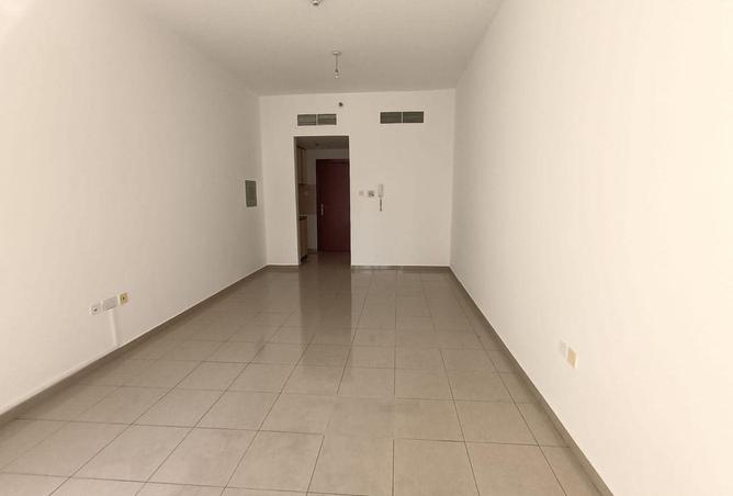 108168000 - Property Image 2