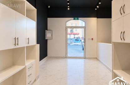 Shop - Studio - 1 for rent in Building P17 - France Cluster - International City - Dubai