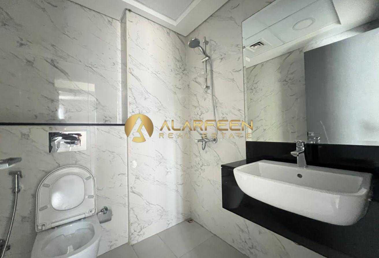 3BR Apartment | AAA Residence | City & Pool View photo 13