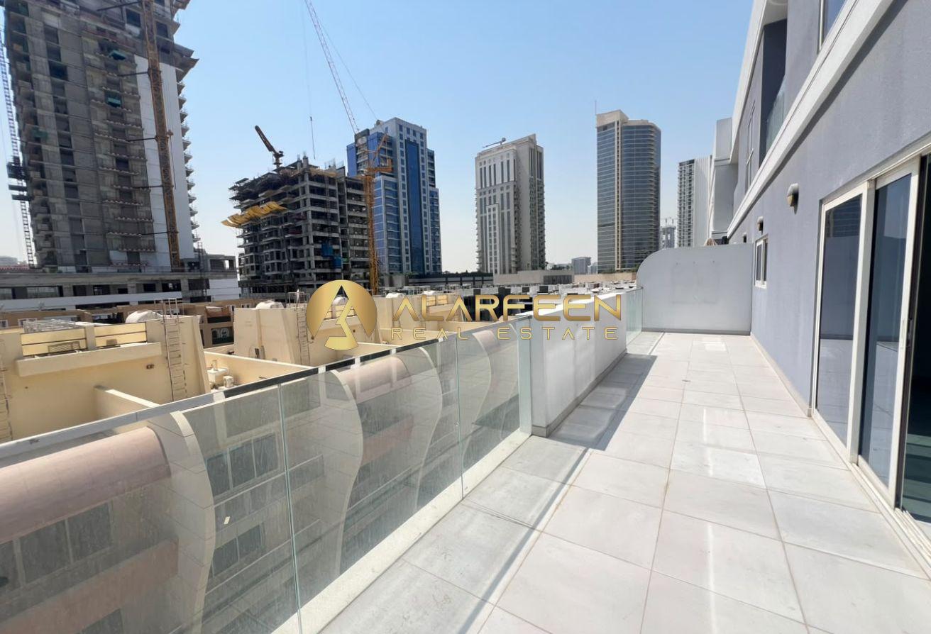 3BR Apartment | AAA Residence | City & Pool View photo 9