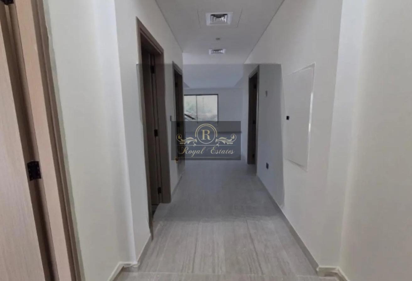 Pool View | Single Row | Ready photo 10
