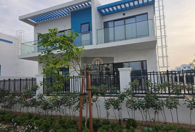 98273162 - Property Image 2