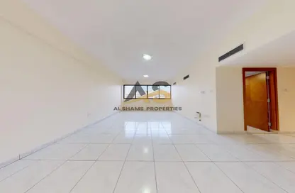 Apartment - 1 Bedroom - 2 Bathrooms for rent in Golden Sands 1 - Al Mankhool - Bur Dubai - Dubai